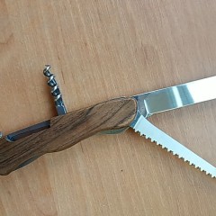 Нож VICTORINOX FORESTER ONE HAND 0.8361.63